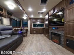 New 2019 Forest River Rockwood Signature Ultra Lite 8335BSS available in Grand Rapids, Michigan