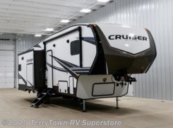 New 2020 CrossRoads Cruiser Aire 28RD available in Grand Rapids, Michigan
