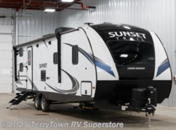 New 2018 CrossRoads Sunset Trail Grand Reserve 28BH available in Grand Rapids, Michigan