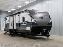New 2018 CrossRoads Zinger 331BH available in Grand Rapids, Michigan