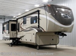 New 2020 Jayco Pinnacle 36KPTS available in Grand Rapids, Michigan