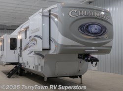 New 2020 Palomino Columbus 382FB available in Grand Rapids, Michigan