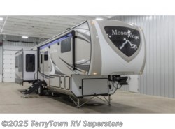 New 2022 Highland Ridge Mesa Ridge 371MBH available in Grand Rapids, Michigan