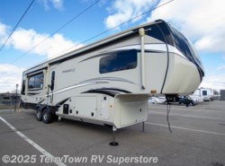 New 2022 Jayco Pinnacle 36SSWS available in Grand Rapids, Michigan