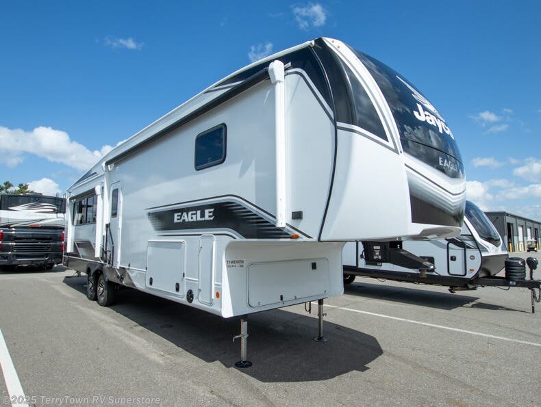 New 2026 Jayco Eagle 335LSTS available in Grand Rapids, Michigan