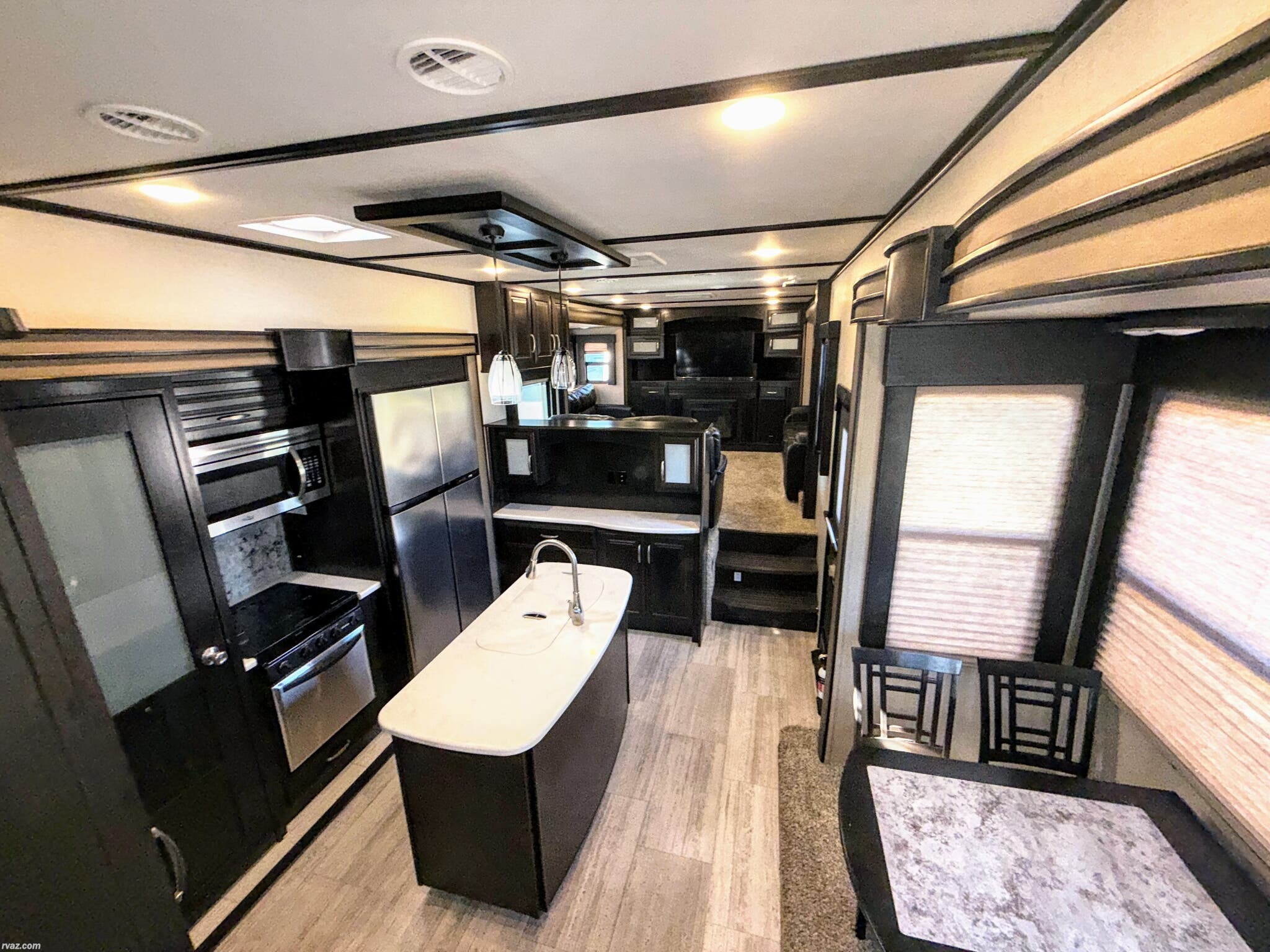 Used 2016 Grand Design Momentum 376TH available in Mesa, Arizona