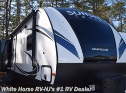 Used 2018 CrossRoads Sunset Trail Grand Reserve SS33SI available in Egg Harbor City, New Jersey