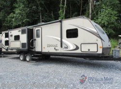 Used 2013 Dutchmen Kodiak 300BHSL available in Lititz, Pennsylvania