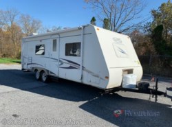 Used 2006 R-Vision Trail Cruiser TC26QBS available in Lititz, Pennsylvania