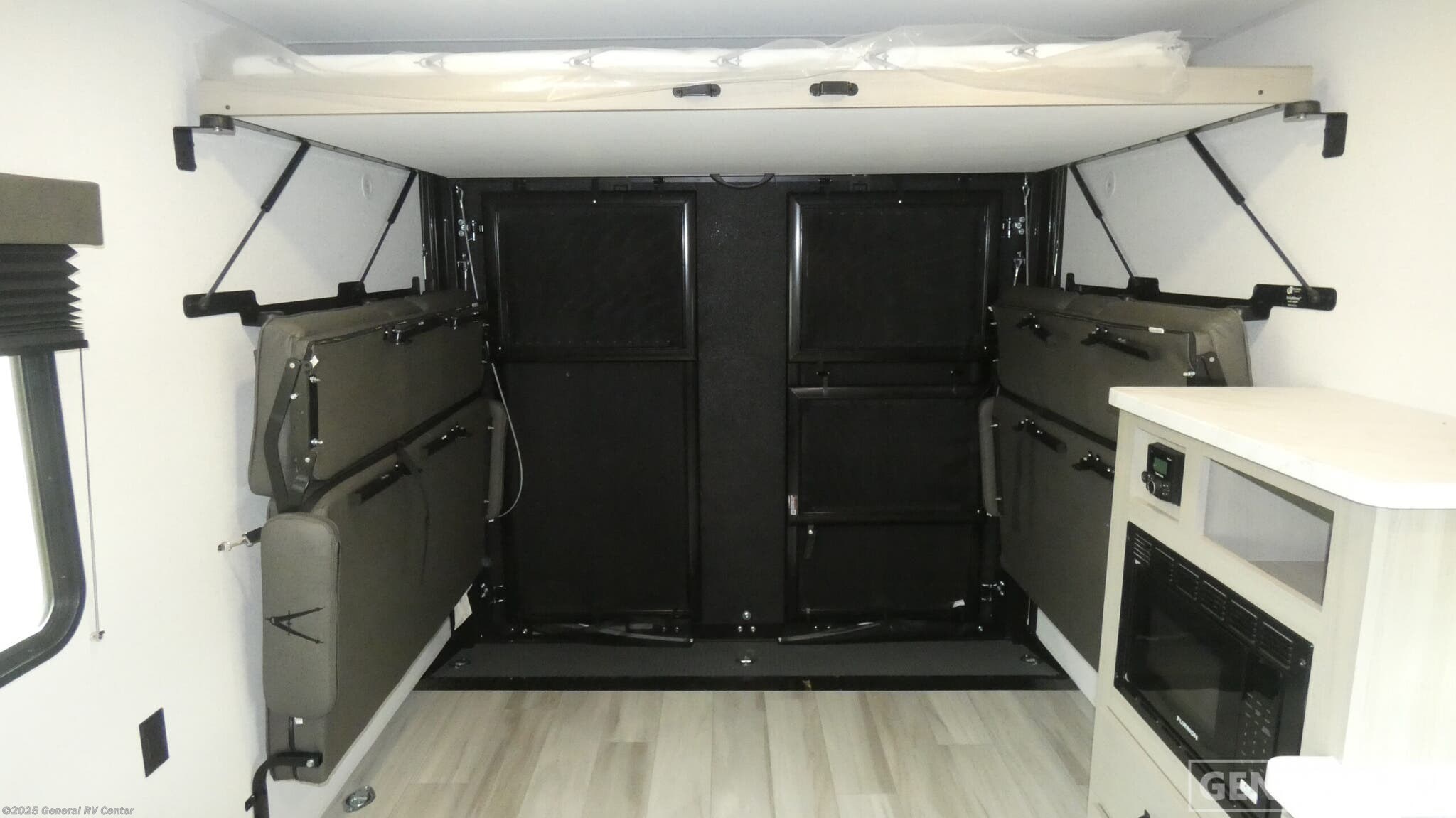 New 2026 Grand Design Momentum 27MAV available in North Canton, Ohio