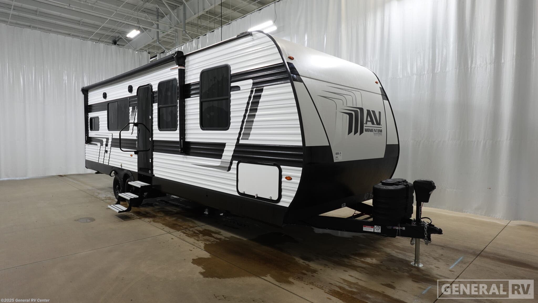 New 2026 Grand Design Momentum 27MAV available in Huntley, Illinois