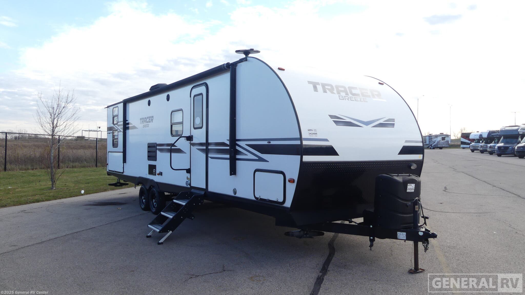 Used 2020 Prime Time Tracer Breeze 31BHD available in Huntley, Illinois