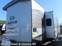 New 2020 Jayco Jay Flight Bungalow 40FBTS available in Clyde, Ohio