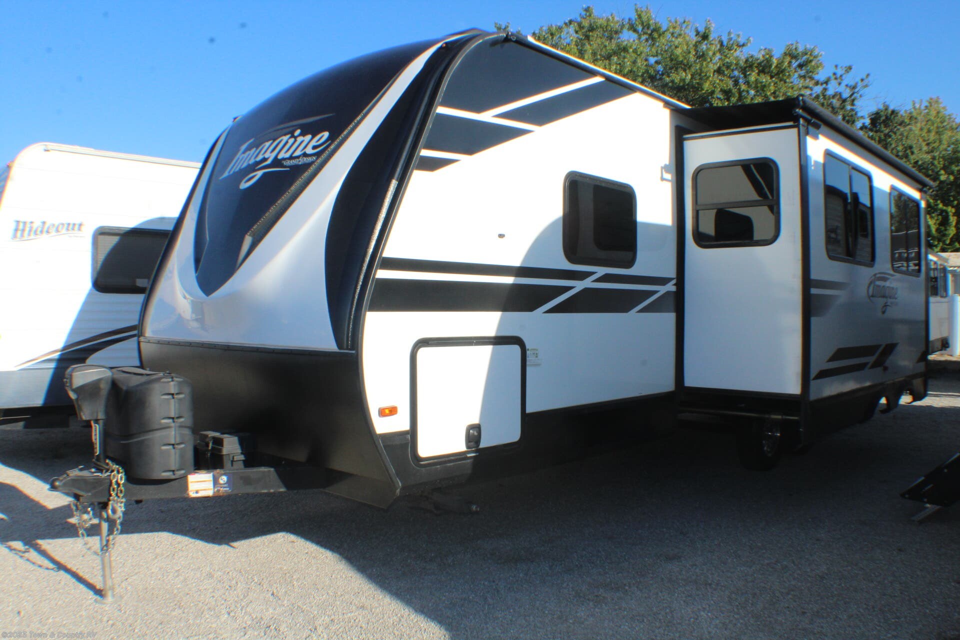 Used 2021 Grand Design Imagine 2800BH available in Clyde, Ohio