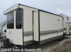 Used 2019 Keystone Retreat 39LOFT available in Clyde, Ohio