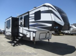 New 2019 Keystone Fuzion FZ357 CALL FOR THE LOWEST PRICE! / 13.6 Ft Garage/ available in Turlock, California
