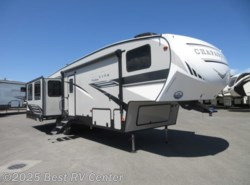 New 2020 Coachmen Chaparral Lite 30BHS Auto Leveling/ Three Slide Outs/ Rear Enter available in Turlock, California
