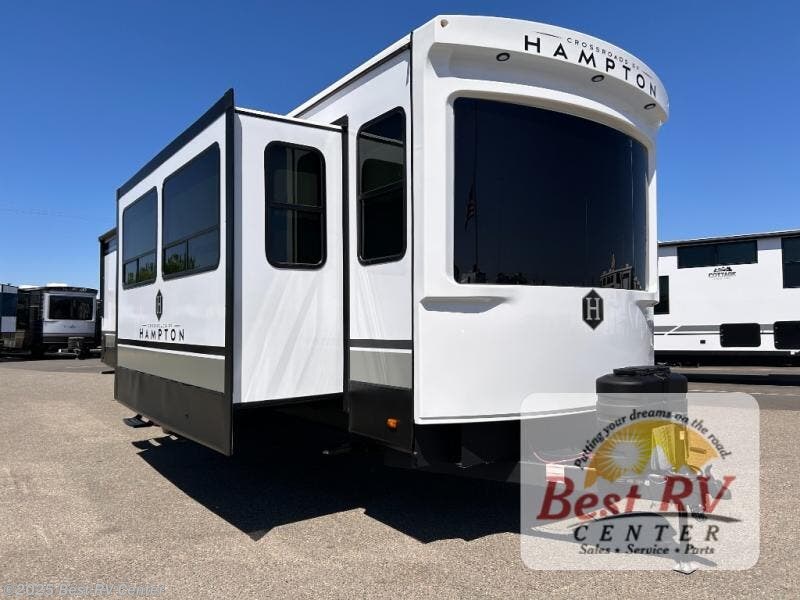 New 2026 CrossRoads Hampton 372FDB available in Turlock, California