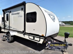 New 2020 Winnebago Minnie Drop 185DB available in Shakopee, Minnesota