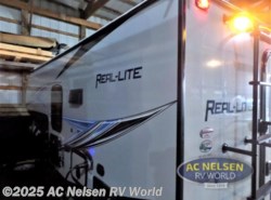 New 2020 Palomino Real-Lite HS-1803 available in Shakopee, Minnesota