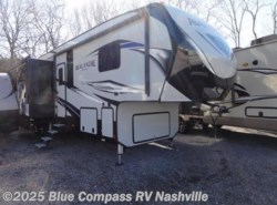 Used 2017 Keystone Avalanche 395BH available in Lebanon, Tennessee
