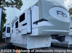 New 2022 Palomino Columbus RIVER RANCH 390RL available in Jacksonville, Florida