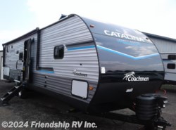 New 2023 Coachmen Catalina Legacy Edition 293TQBSCKLE available in Friendship, Wisconsin