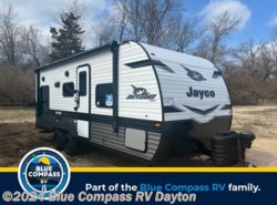 New 2024 Jayco Jay Flight SLX 210QB available in New Carlisle, Ohio