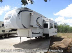 Used 2012 Forest River Wildcat eXtraLite 312BHX available in New Braunfels, Texas