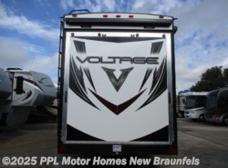 Used 2017 Dutchmen Voltage 3805 available in New Braunfels, Texas