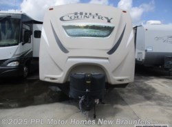 Used 2015 CrossRoads Hill Country 32BH available in New Braunfels, Texas