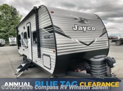New 2025 Jayco Jay Flight SLX 210QB available in Rural Hall, North Carolina