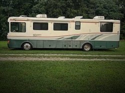 Used 1998 Fleetwood Discovery 36T available in Murphysboro, Illinois