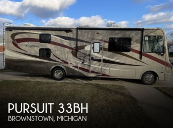 Used 2016 Coachmen Pursuit 33BH available in Brownstown, Michigan