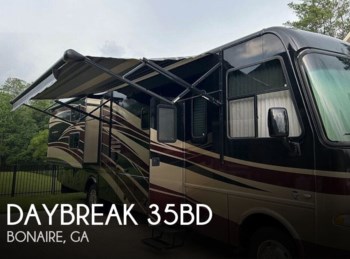 Used 2011 Thor Motor Coach Daybreak 35BD available in Bonaire, Georgia