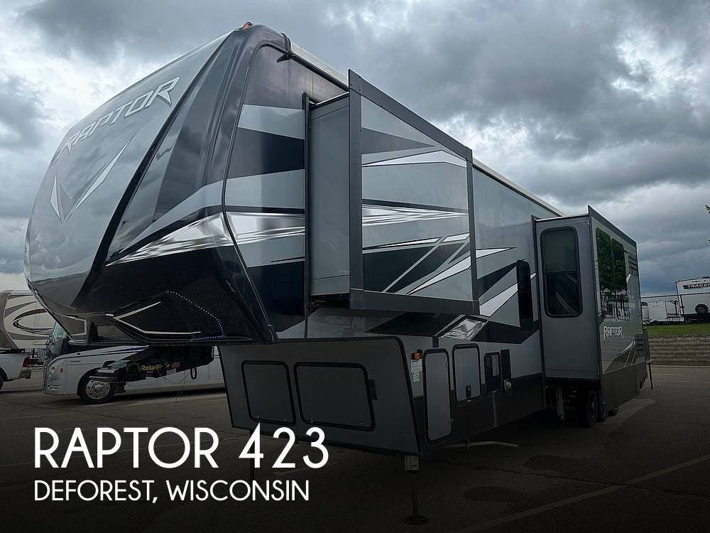 Used 2020 Keystone Raptor 423 available in Deforest, Wisconsin