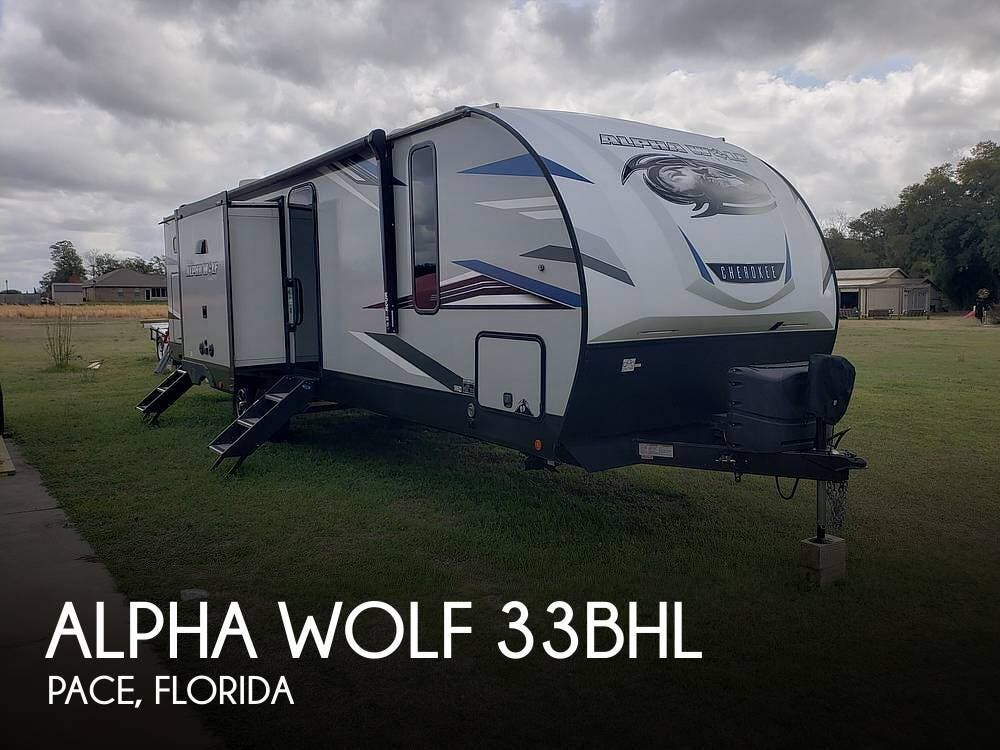 Used 2021 Cherokee Alpha Wolf 33BHL available in Pace, Florida