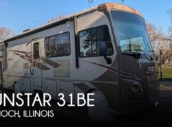 Used 2016 Winnebago Sunstar 31BE available in Antioch, Illinois