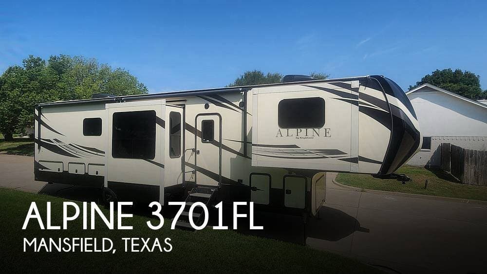 Used 2019 Keystone Alpine 3701FL available in Mansfield, Texas