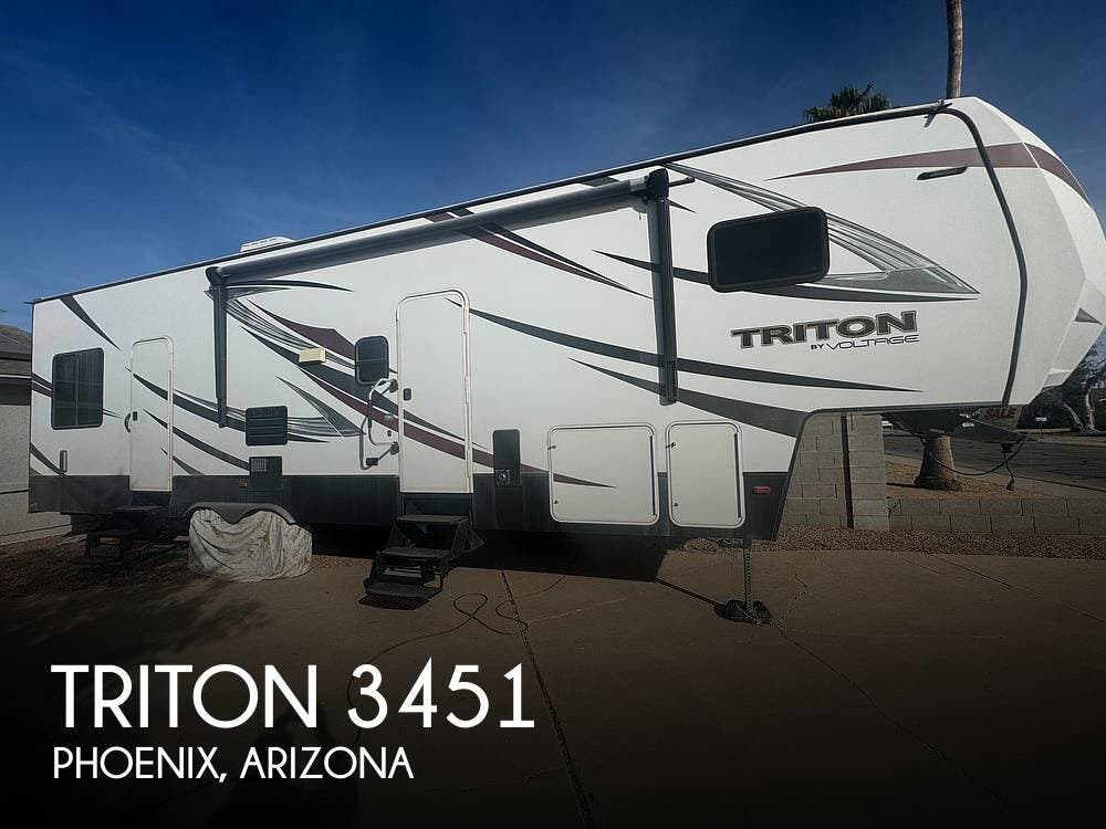 Used 2016 Dutchmen Voltage Triton 3451 available in Phoenix, Arizona