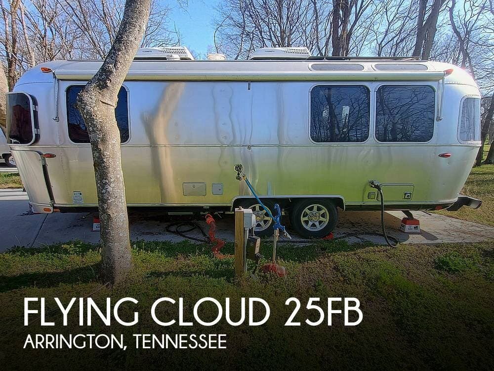 Used 2023 Airstream Flying Cloud 25FB available in Arrington, Tennessee