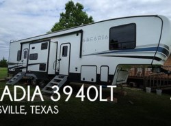 Used 2022 Keystone Arcadia 3940LT available in Farmersville, Texas