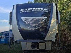 Used 2020 Forest River Sierra 372LOK available in Mabank, Texas