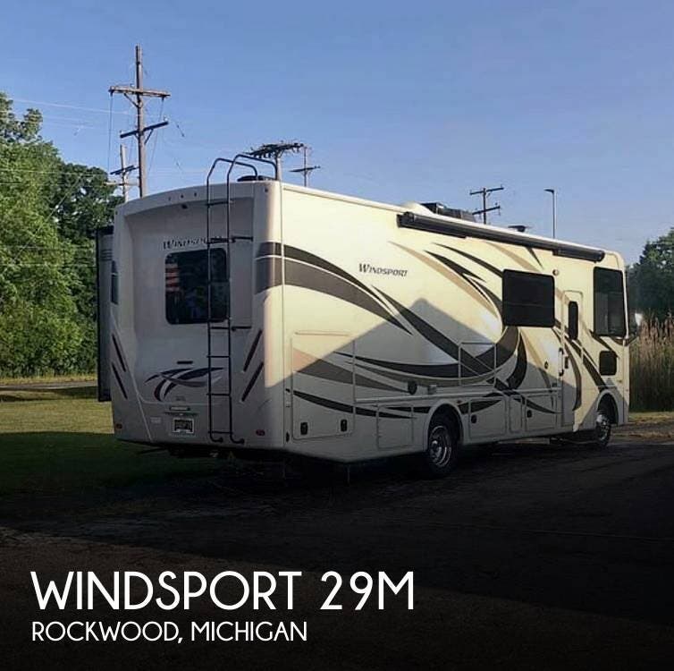 Used 2017 Thor Motor Coach Windsport 29M available in Rockwood, Michigan