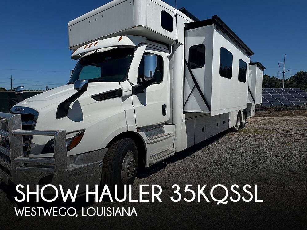 Used 2024 Show Hauler 35KQSSL available in Westwego, Louisiana