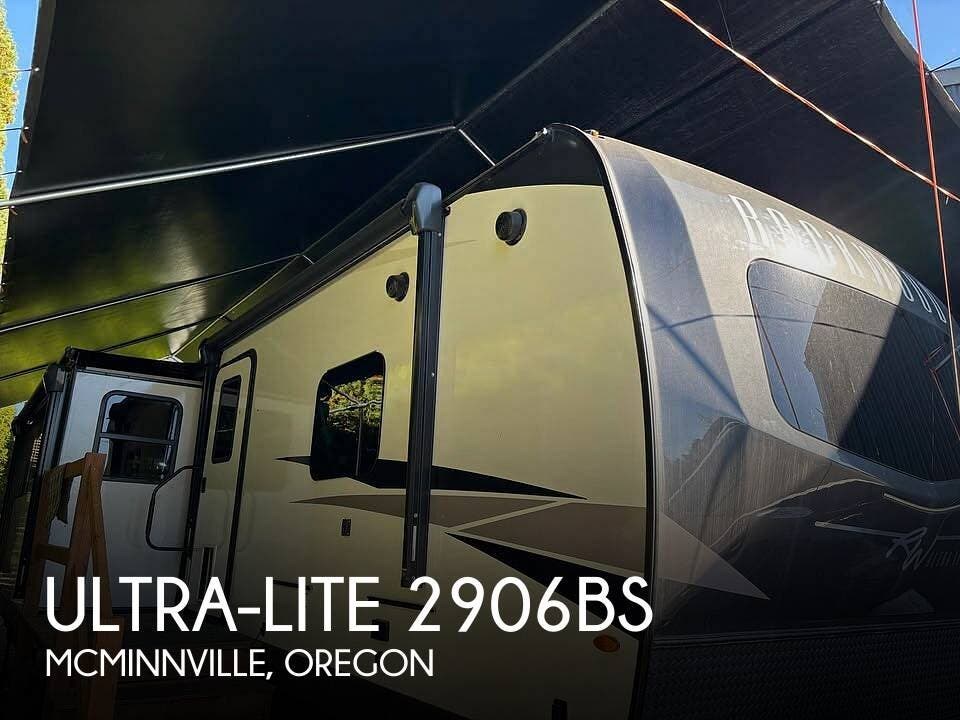 Used 2023 Rockwood Ultra-Lite 2906BS available in Mcminnville, Oregon