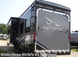 New 2019 Jayco Seismic 4113 Double Slideout w/12'6