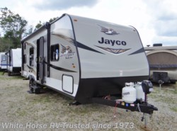 New 2020 Jayco Jay Flight SLX 264BH Queen Bed w/Corner Dbl. Bed Bunks available in Williamstown, New Jersey