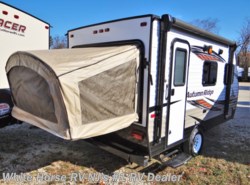 Used 2018 Starcraft Autumn Ridge Outfitter 15RB Front Dinette/Bed, Rear Queen Bed End available in Williamstown, New Jersey