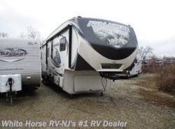 Used 2014 Keystone Avalanche 360RB 2-BdRM Five Slides available in Williamstown, New Jersey